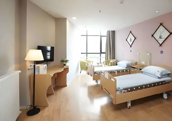 探花看腻了，看乌克兰00后老师isabellastar的作品，欲罢不能